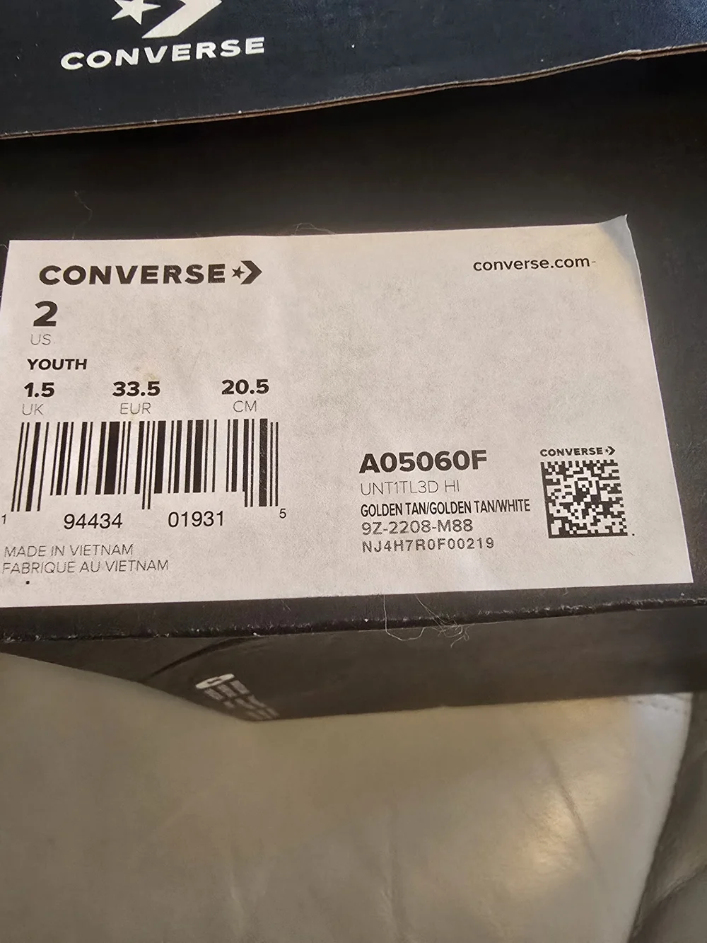 Converse UNT1TL3D High Top Golden Tan/White Shoes A05050F Youth Size 2 New‎